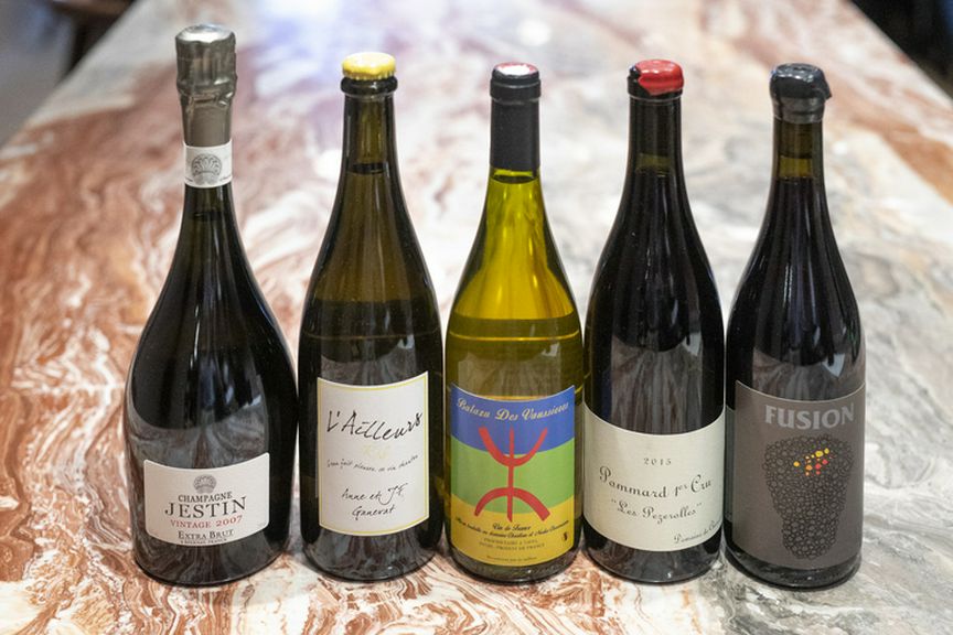 素材の持ち味を活かすワインのセレクト