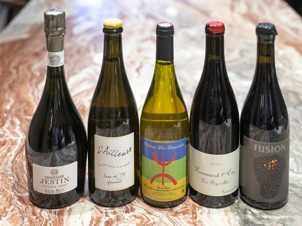 素材の持ち味を活かすワインのセレクト