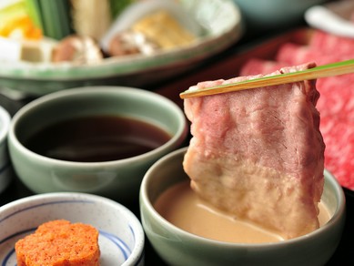 上質な肉を『しゃぶしゃぶ』と『すき焼き』で味わい尽くす