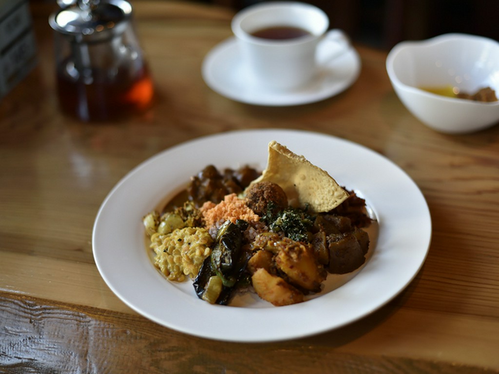 「バナナの花」など、本場スリランカでメジャーな食材に出合える