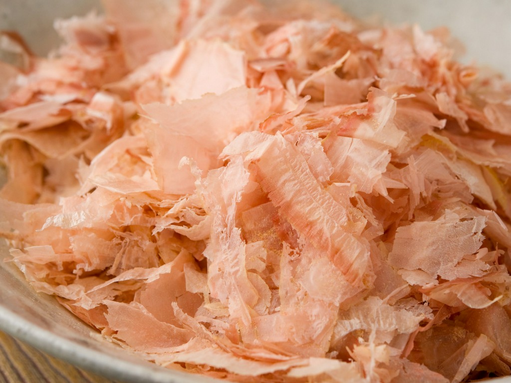 九州から取り寄せる、釣り物の鰹節でひく出汁に舌鼓