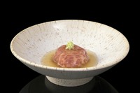 とろける肉と野菜の饗宴『牛サーロインのお椀』