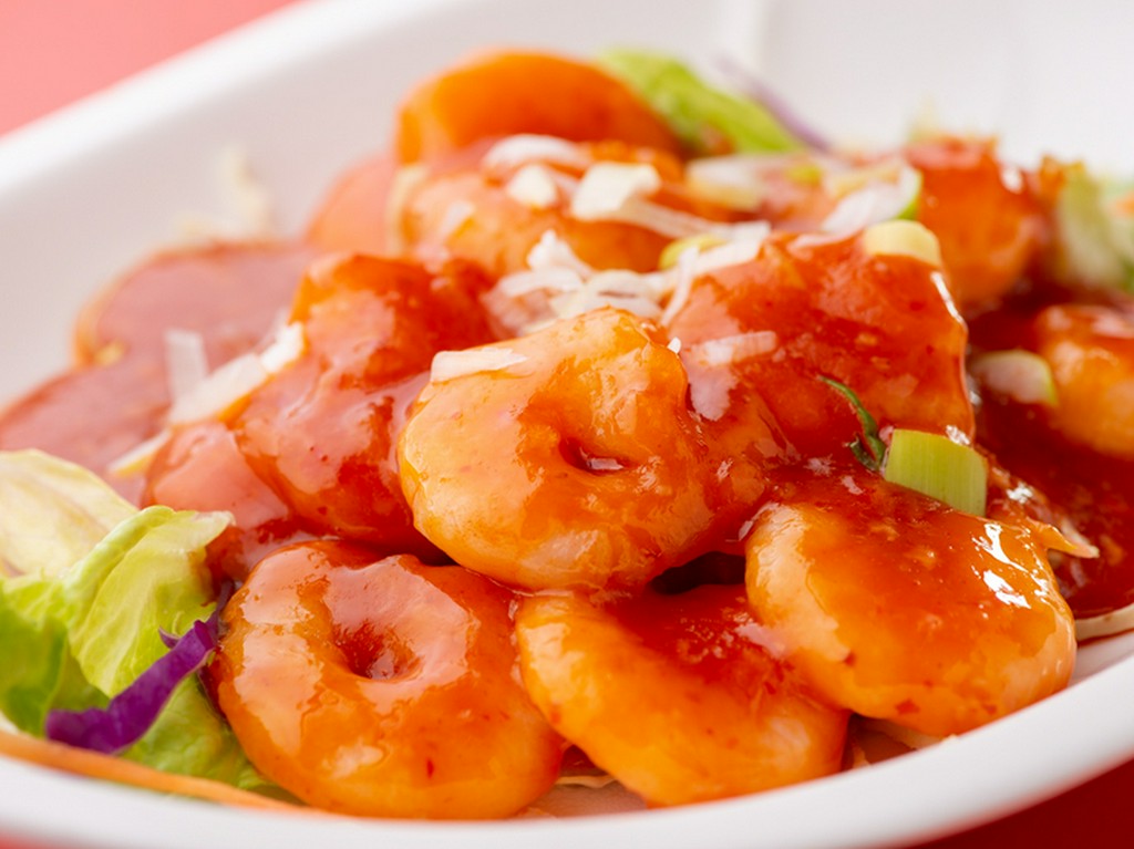 ぷりぷりのエビに、自家製ラー油を使用した特製チリソースがよく絡む『エビチリソース』