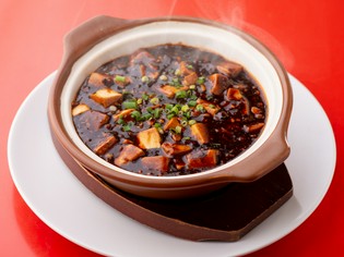 本場の調味料を使用して味の進化を遂げた『四川マーラー豆腐』