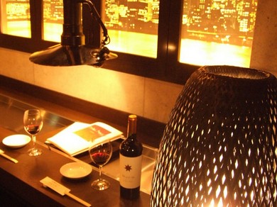 JAZZの流れる店内◎落ち着いた雰囲気◎半個室のカップルシート