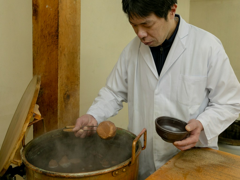 丁寧につくられる、季節感溢れる料理と歴史ある佇まい