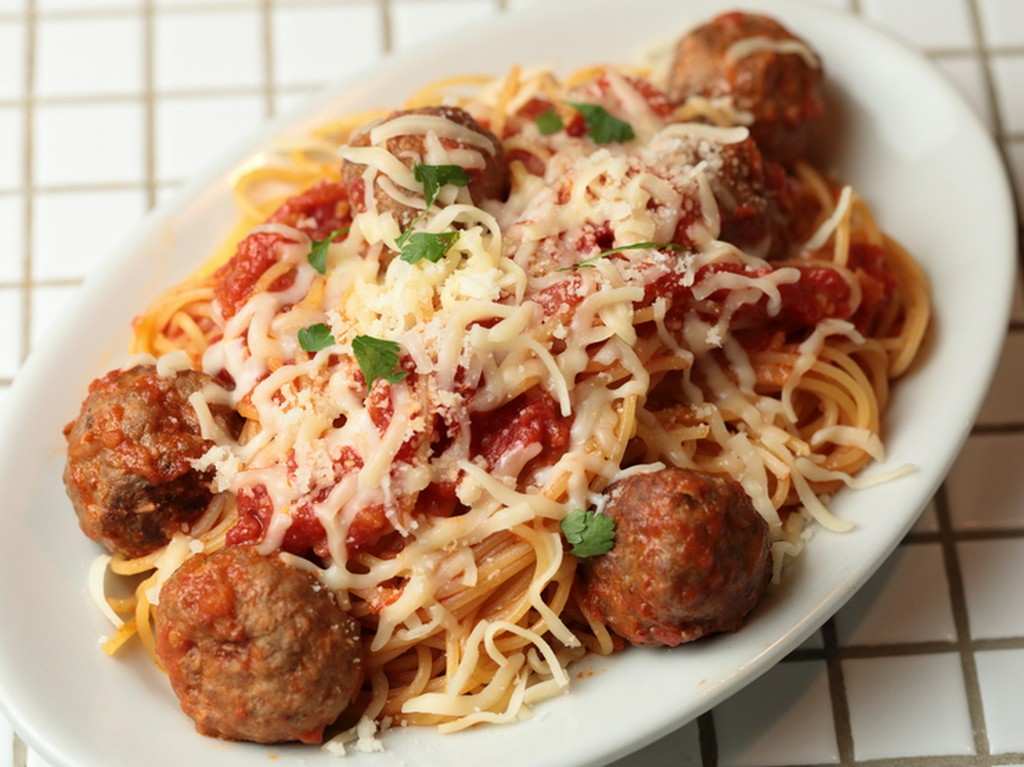 アニメの名シーンに登場する料理を再現した『ルパンミートボールパスタ』