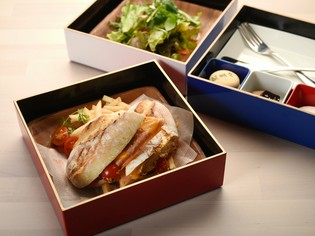 素材の味と社会貢献の大切さを感じる『水耕栽培で育てた野菜』