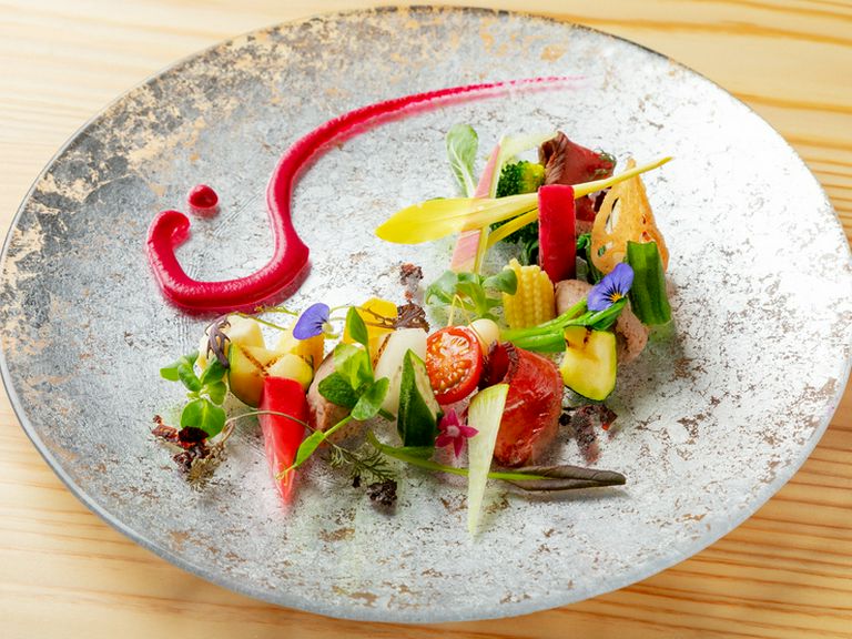 奈良県ならではの大地の一皿『吉野鹿 大和野菜 片上醤油』