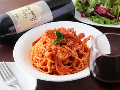 豊富な種類を用意するワイン。さまざまな味わいでゲストを魅了