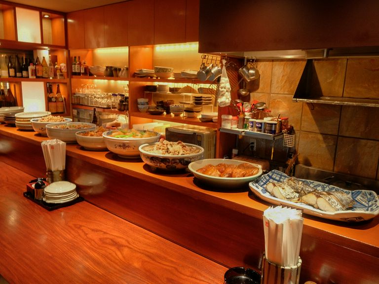 コース料理の用意あり。宴会利用にも重宝する【みくり】