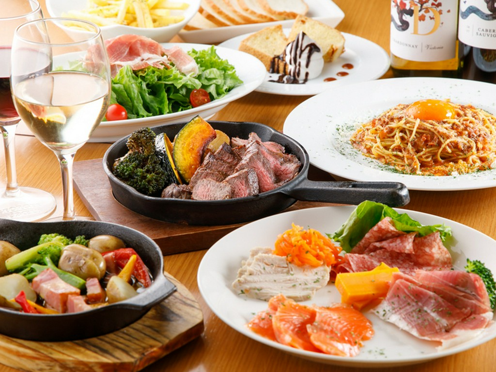 人気メニューをふんだんに盛り込んだ『DOUCE SET～ドゥースセット～』