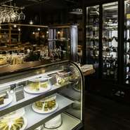 季節によって変わる料理に合わせ、相性抜群のワインをセレクト