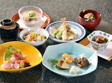 季節感あふれる一皿をゆっくりと『つまま会席』