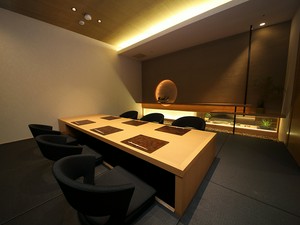 0006122995U1.jpg