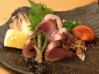 [初ガツオの季節です]鰹　刺身 or タタキ