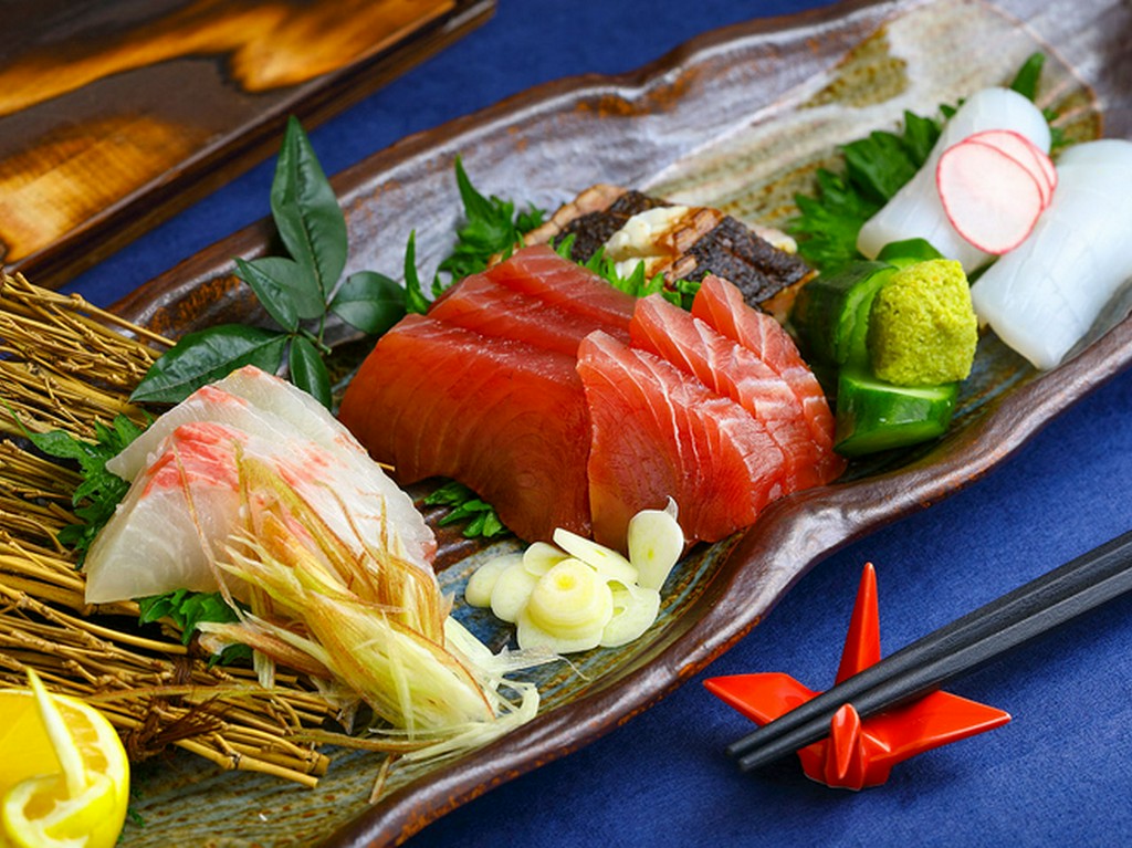 刺身盛り合わせ