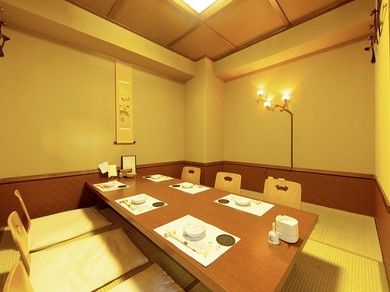最大9名様までの完全個室のお部屋もございます