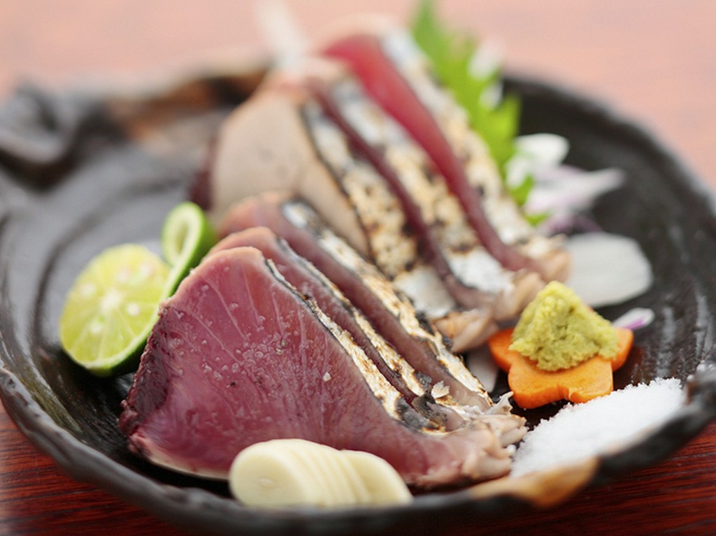 カツオ（造り・塩タタキ・たれタタキ・土佐ぬたタタキ）