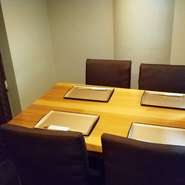 テーブル席(半個室)