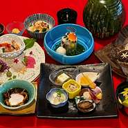 しば田では現在、季節を感じる食材を用いた、手間暇かけた"おまかせコース"をご提供させて頂いております。この時期しか味わえないお料理をお楽しみ下さい
