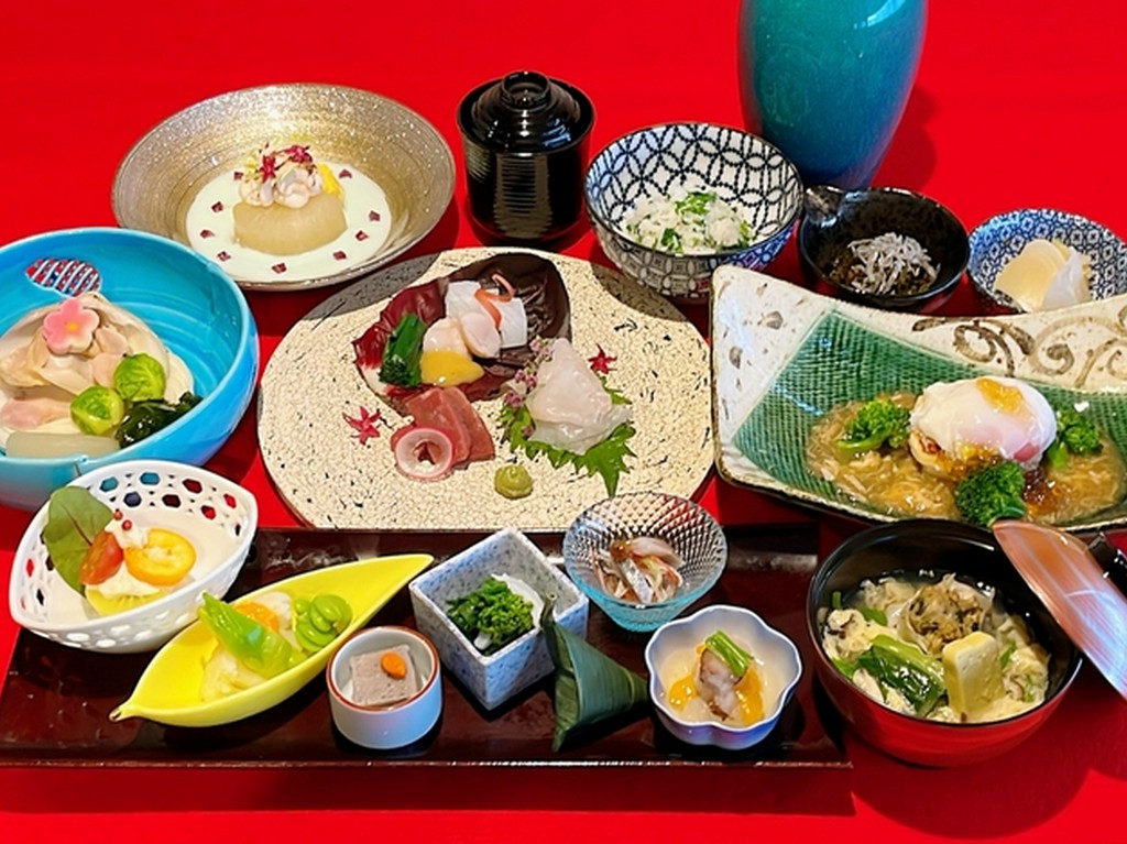 四季折々の旬食材を使ったお料理を、五感でお楽しみ下さい