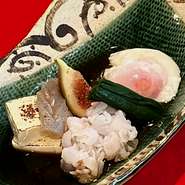 穴子まぜ御飯
香の物
赤出汁