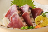 火取りカマス 焼き茄子 絞り生姜
若草麩 椎茸 レタス
立鹿尾菜 木ノ芽