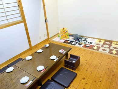 1Fにも2Fにも個室完備!!(2Fは最大28名様迄の個室（座敷）あり)