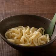 写真は、"OPうどん"