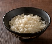小：280円(税抜)＜308円 (税込)＞
中：380円(税抜)＜418円 (税込)＞
大：480円(税抜)＜528円 (税込)＞