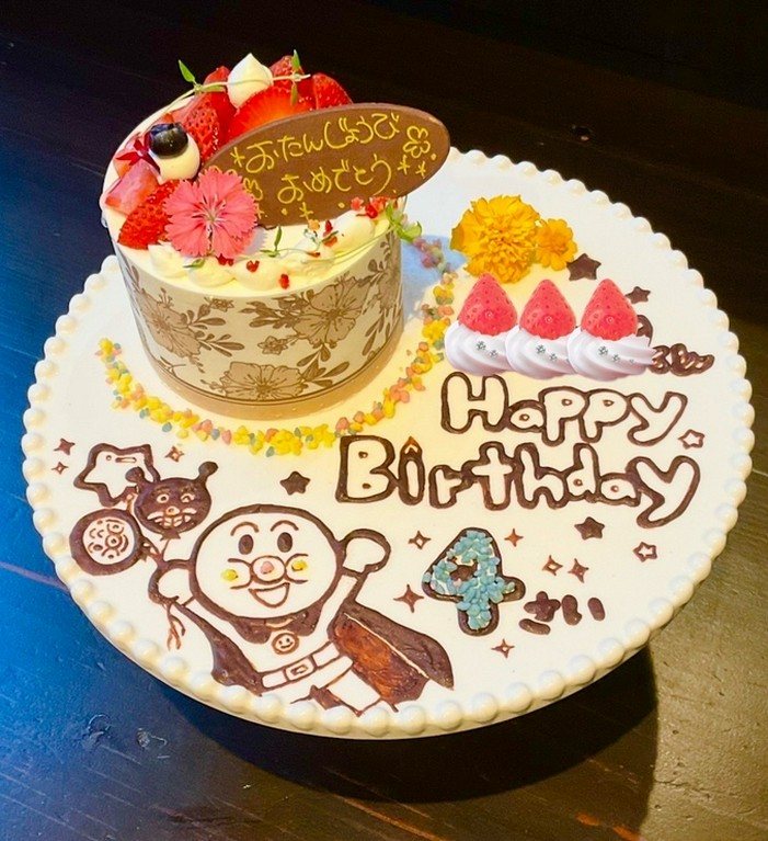 お誕生日や各種お祝いを弥右衛門で♪単品♪ 弥右衛門のデザートプレート(3日前迄要予約)