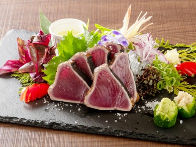 [基本ご予約ください♪]名物！生鰹の焼き切り（塩たたき）