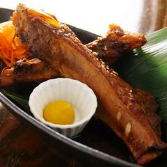 たっぷり煮込んだスペアリブ