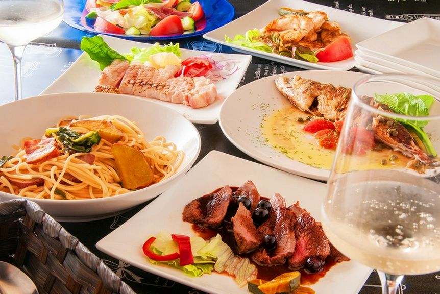 お得な各種お料理コース(飲み放題も別途お付けできます)は2名様からご利用可能です。