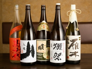 銘酒から定番のものまで。幅広いバリエーションが魅力のお酒たち