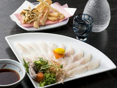 料理人の職人技が光る逸品『活穴子うす造り』