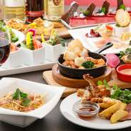 3種のコース＆パーティープランがお得。充実の品数で、満足度の高い内容です。『立食パーティー』は飲み放題込み。『女子会メニュー』も『グループメニュー』も、オプションで飲み放題をつけられます。