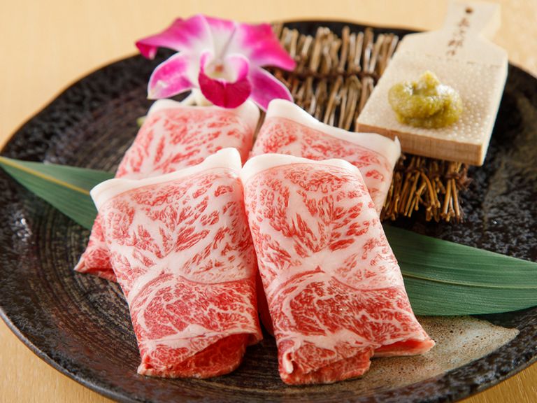 価格以上に高品質な「近江牛」をご提供しております。