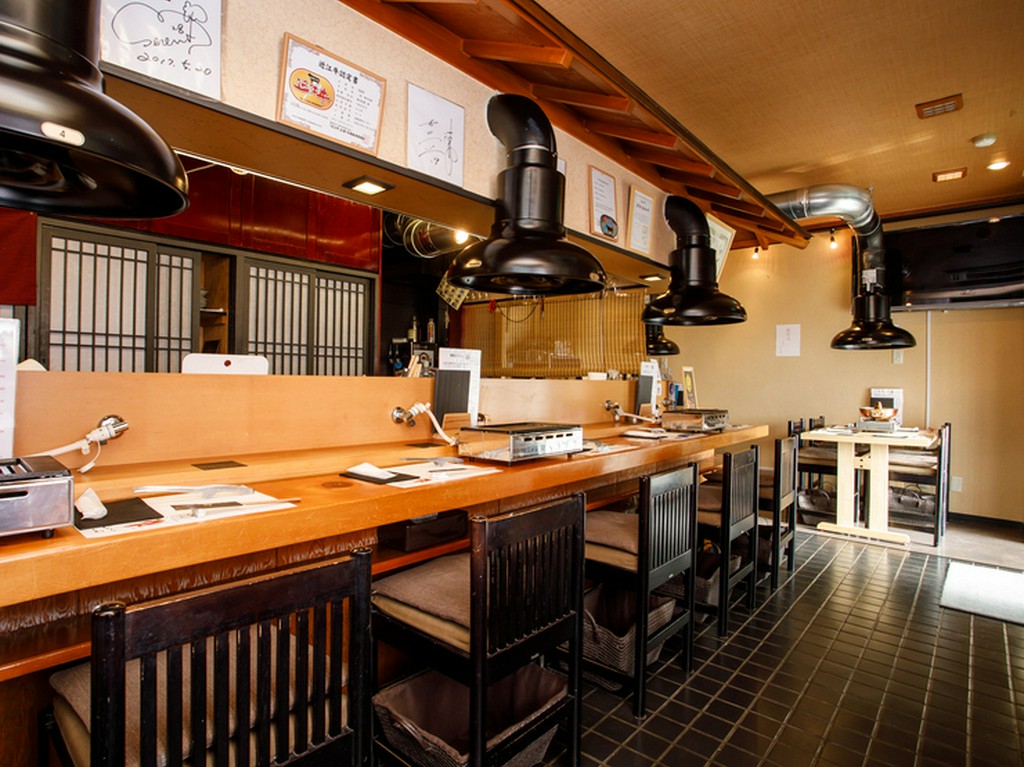 アットホームな和みの店内で、肩ひじ張らずに至福の時を過ごす