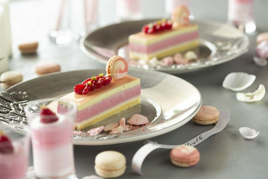 目も舌も楽しませる多彩な「スイーツ食べ比べ」女子会