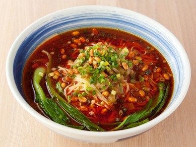 スープと麺がマッチした『重慶小麺』