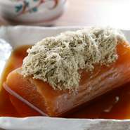 しっかりと味が沁みた『薪割り大根』はご飯と一緒に堪能したい、おふくろの味