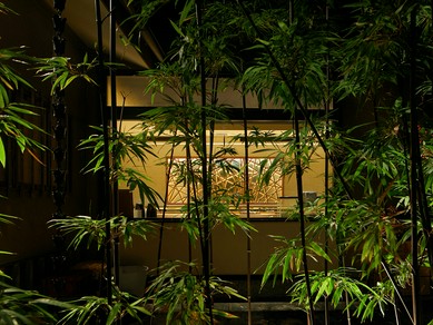 洗練された上質な店内。大切な人と過ごす理想の時間と空間