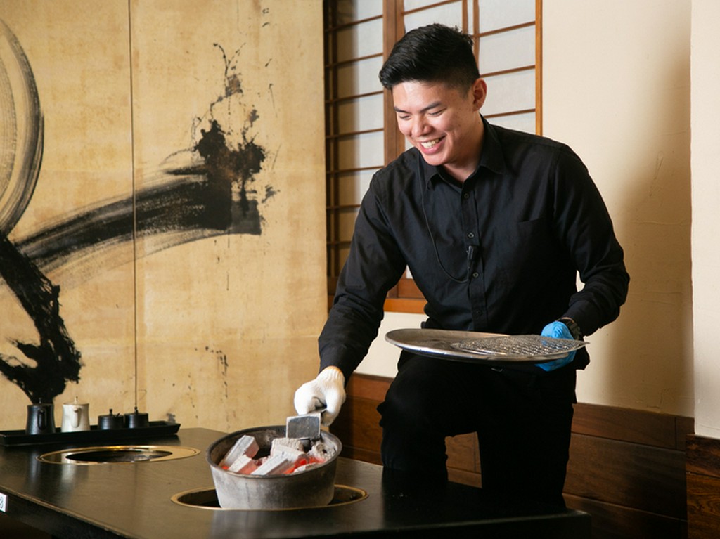 気さくなスタッフたちが溢れる笑顔でもてなす