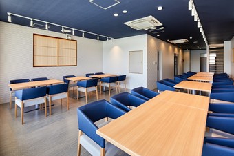 時間を忘れ、関門海峡を眺めながらゆったりと過ごせる場所