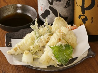 厳選食材をふんだんに使用した揚げたて『天ぷら盛り合わせ』