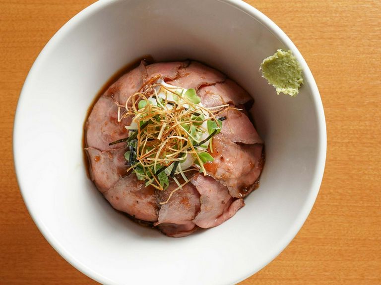 「カドワキ牛」で、カジュアルなランチ女子会