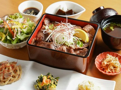 日常使いでコース気分。気軽なランチデートにぴったり