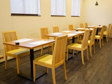 和モダンな空間デザインのシンプルの中で過ごす上質な時間